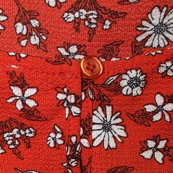 Mi Ami Red Floral Tank w/ Adjustable Straps - Picture 5 of 5